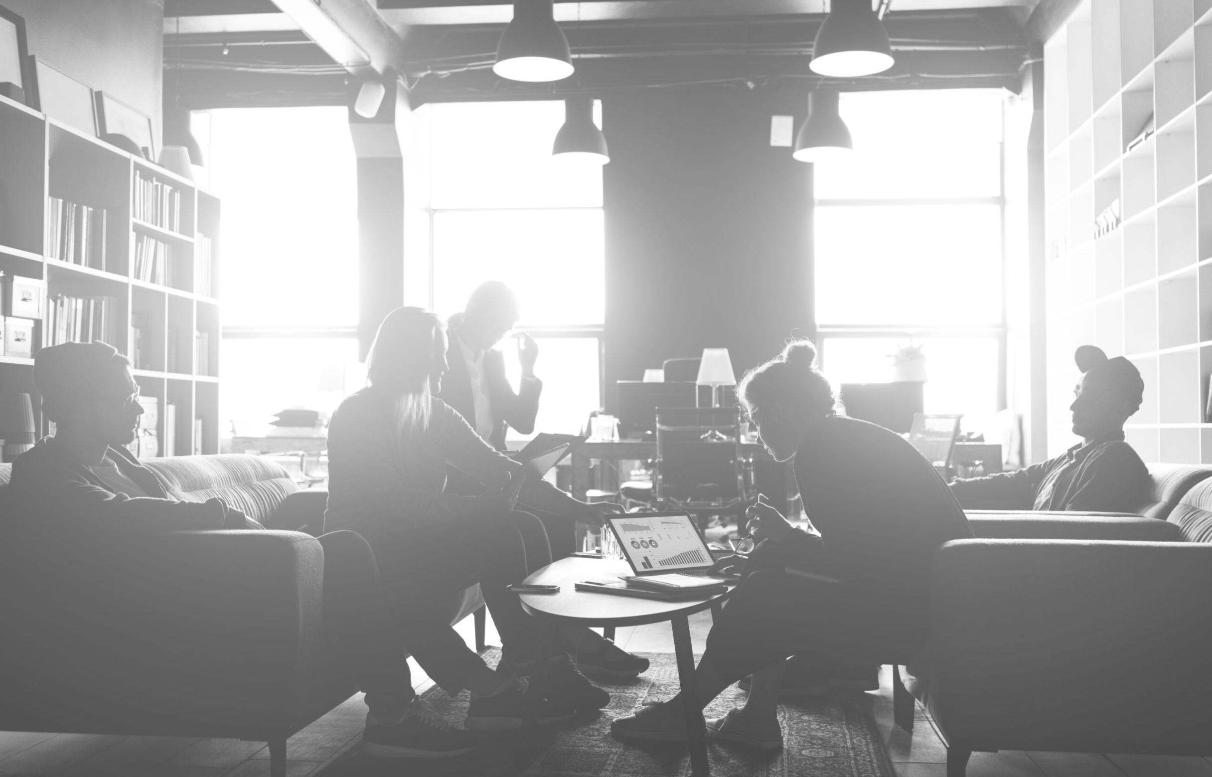 Revisión de transacciones bancarias sospechosas